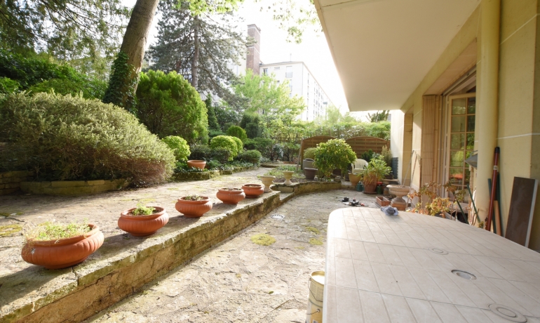 Appartement 5 pièces 111 m² + Jardin de 400 m² – SCEAUX CENTRE