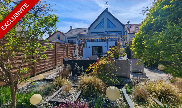 Maison d’architecte 8 pièces 235 m² – Terrain 550 m²